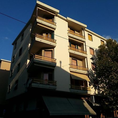 Casa Al Mare Apartment Albisola Superiore Bagian luar foto