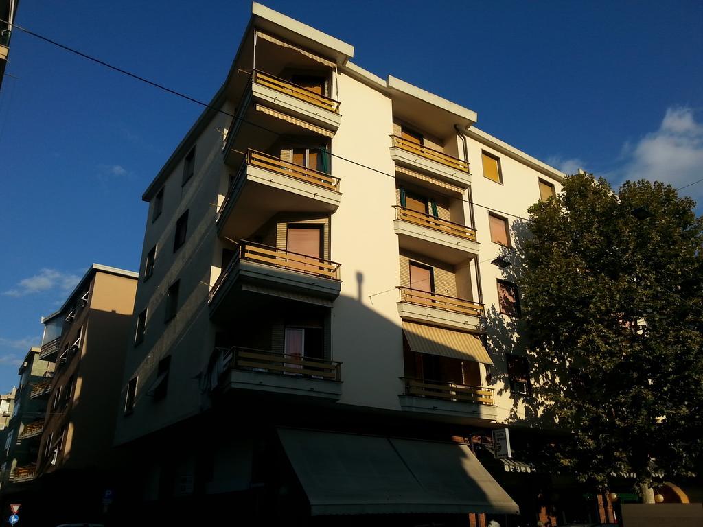 Casa Al Mare Apartment Albisola Superiore Bagian luar foto